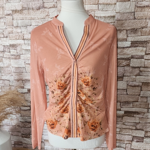 DR2 Tops - DR 2 Brand New Floral Peach Shirt